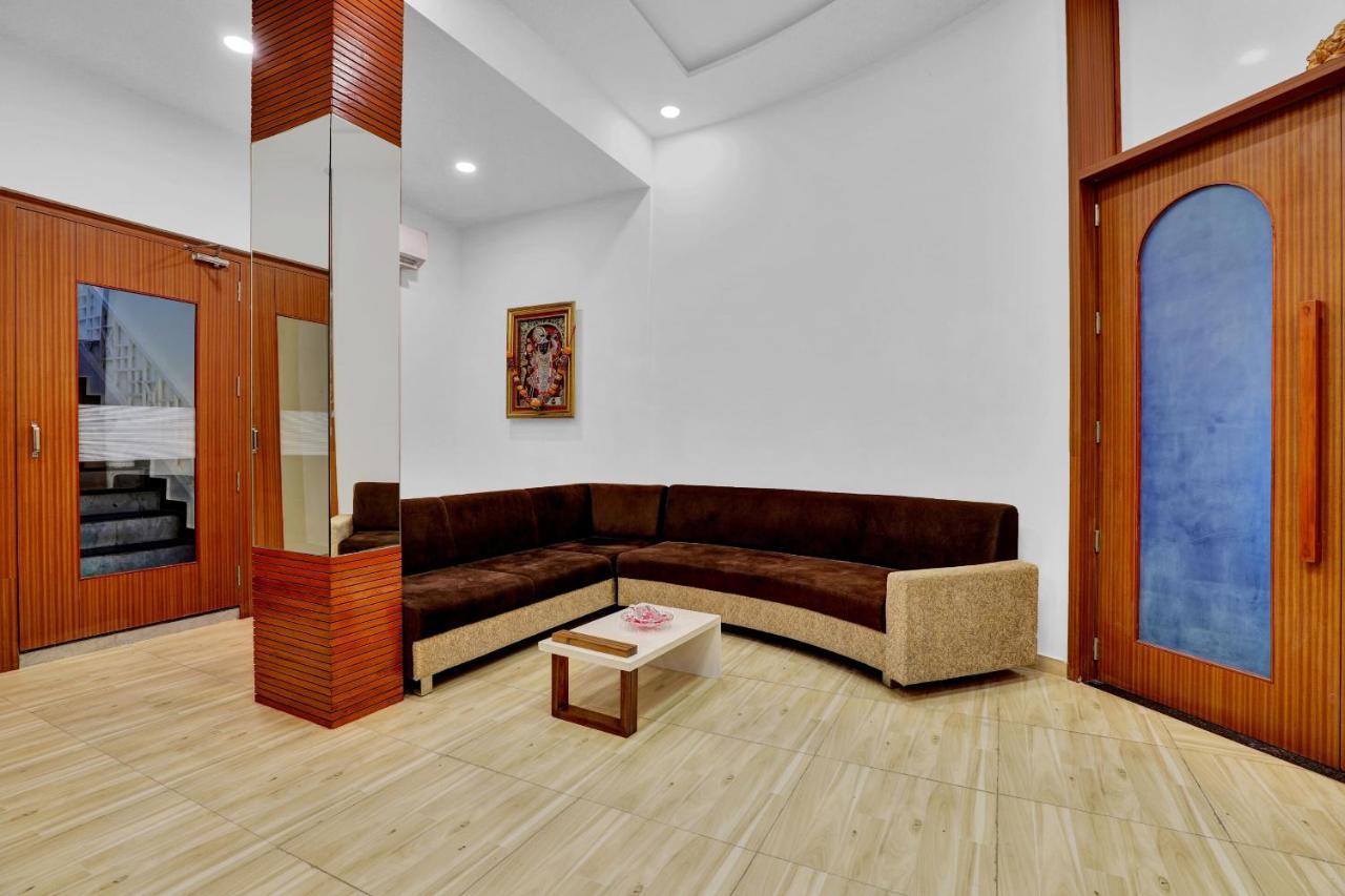Collection O 83344 Hotel New River Rajkot Exterior photo